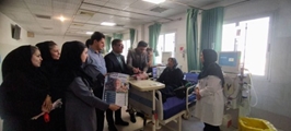 به مناسبت هفته ملی سالمند از بیماران بخش دیالیز بیمارستان زرین دشت عیادت شد.